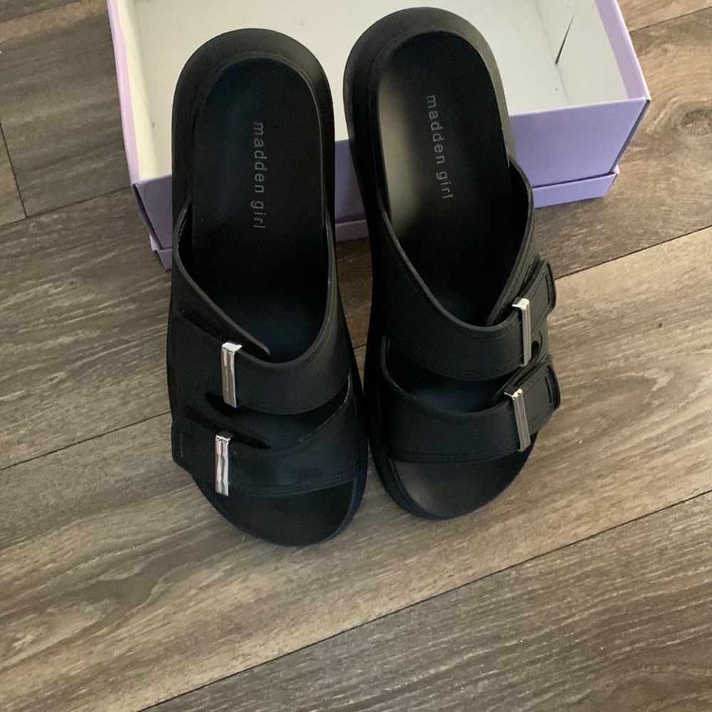 Madden Girl Black Double-Buckle Slide Sandals